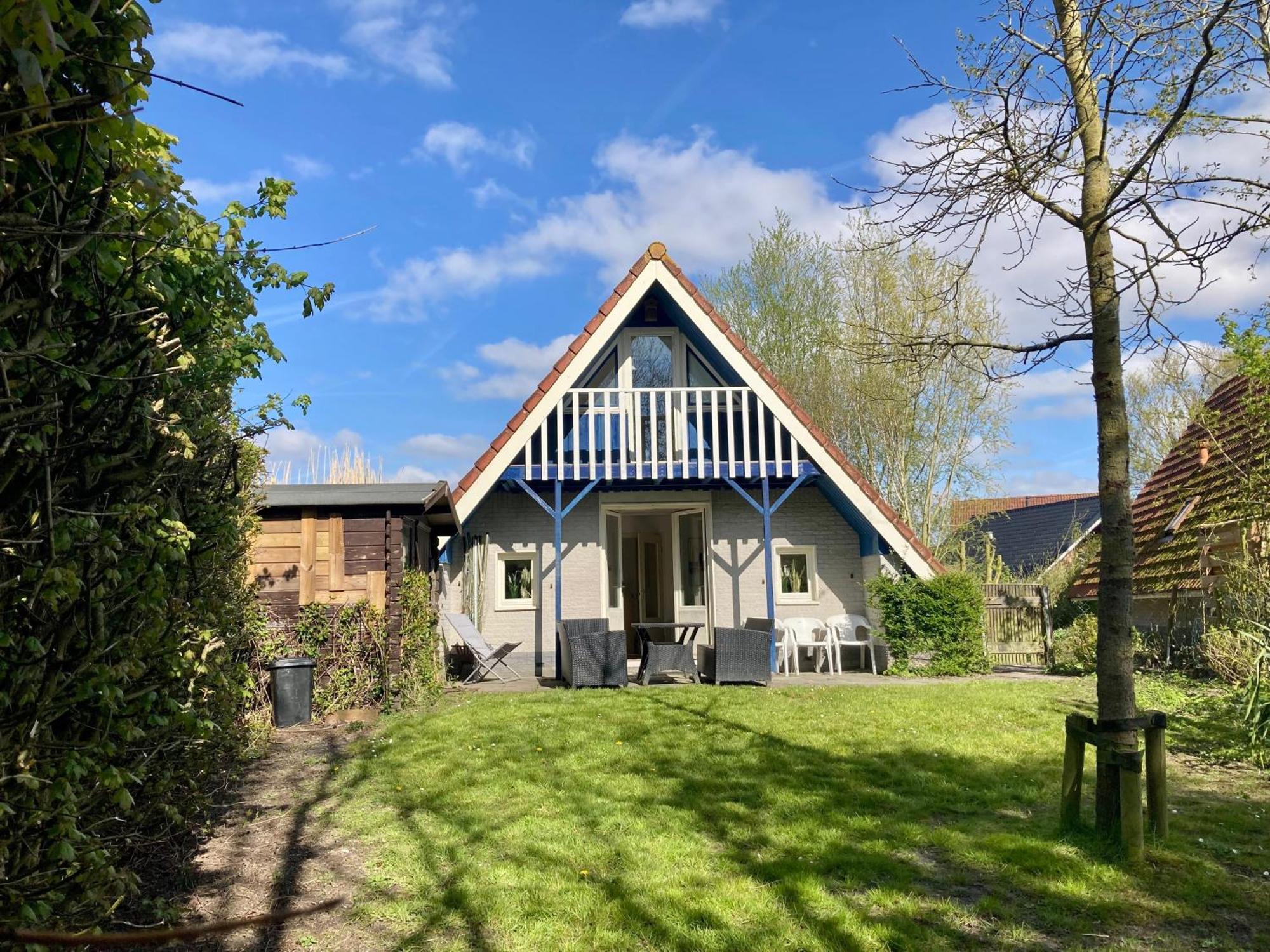 Grachthaus 6Pers House With A Private Terrace And Garden By The Lauwersmeer Villa Anjum Eksteriør bilde