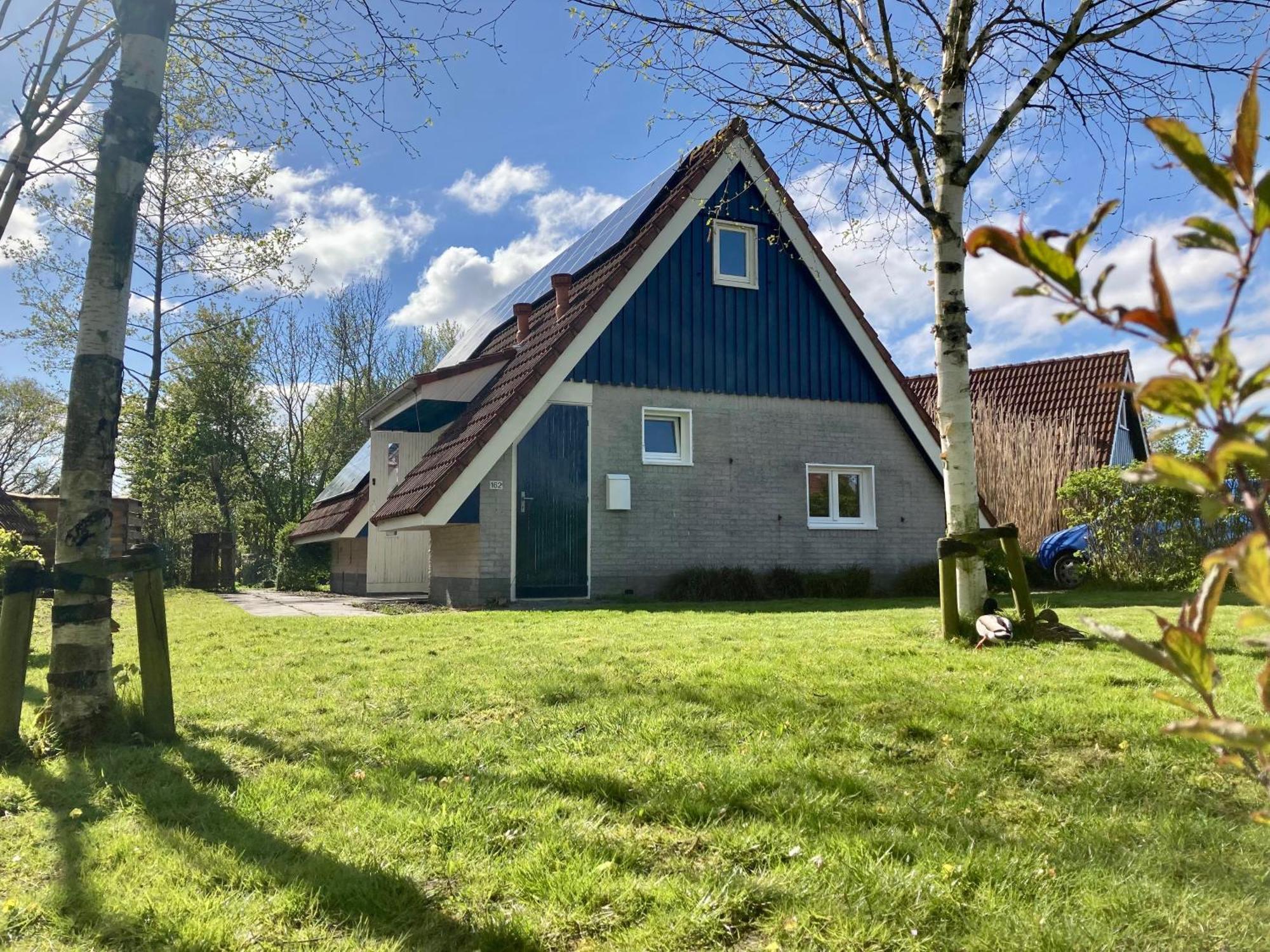 Grachthaus 6Pers House With A Private Terrace And Garden By The Lauwersmeer Villa Anjum Eksteriør bilde