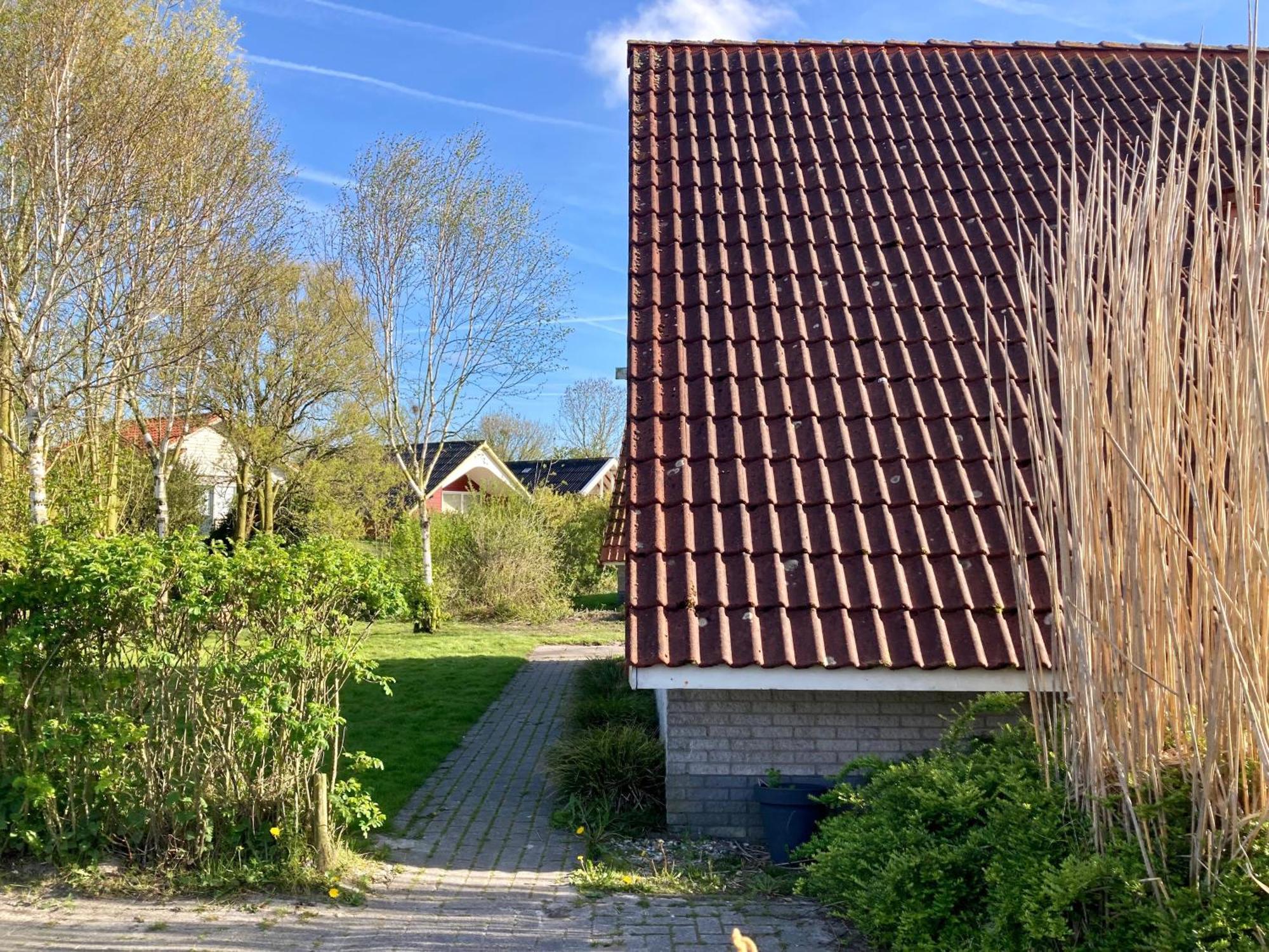 Grachthaus 6Pers House With A Private Terrace And Garden By The Lauwersmeer Villa Anjum Eksteriør bilde